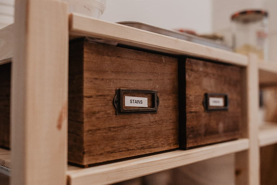 Shelf with oxides and stains